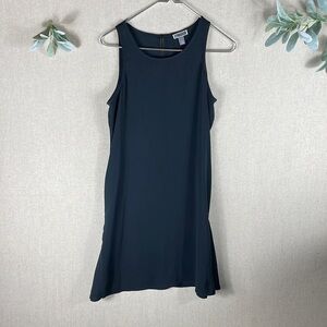 Chelsea 28 > Sleeveless Little Black Dress Small